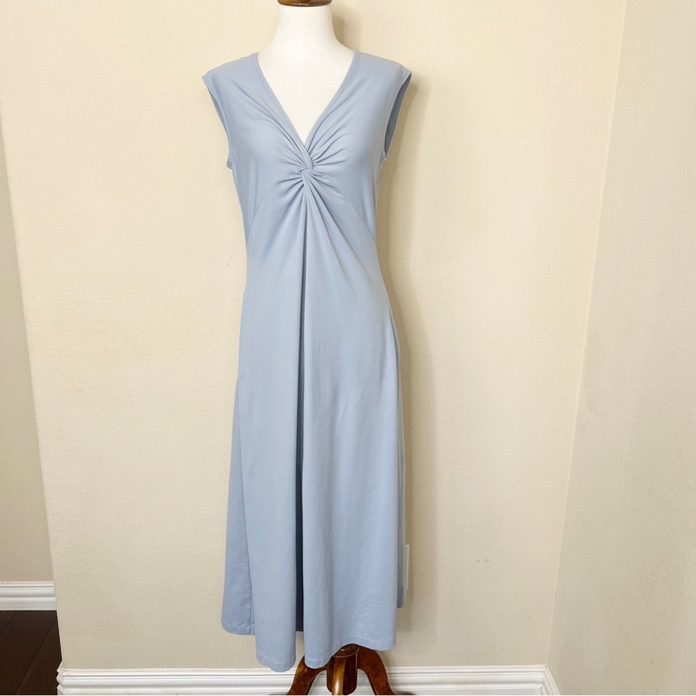 Patagonia W's Bandha Sleeveless Blue Stretch Knit Knot
Front Midi Dress